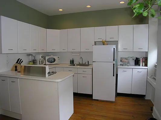 Sold by Townsley & Gay, LLC | media 26