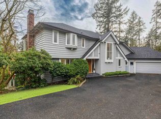 3714 Southridge Pl, West Vancouver, BC V7V 3H8