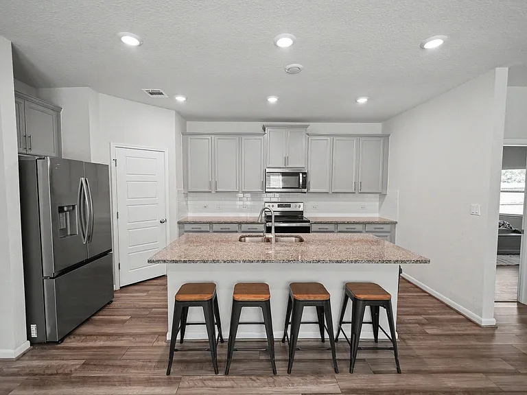 3037 Beringer Blvd — Photo 14