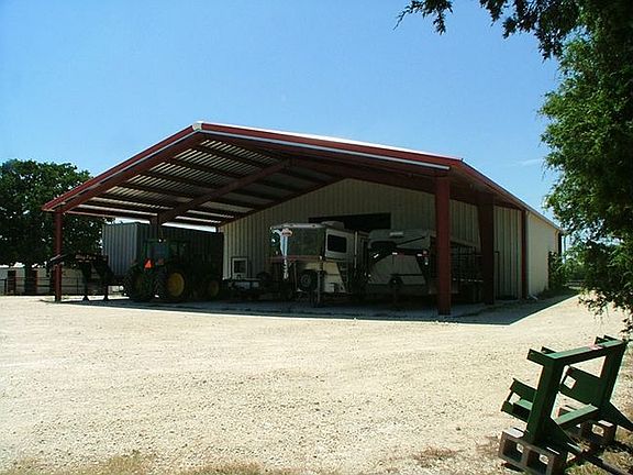 3rd image of 2187 E Us Highway 290