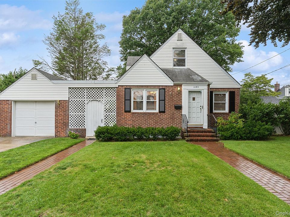 1st image of 1493 New Hyde Park Drive