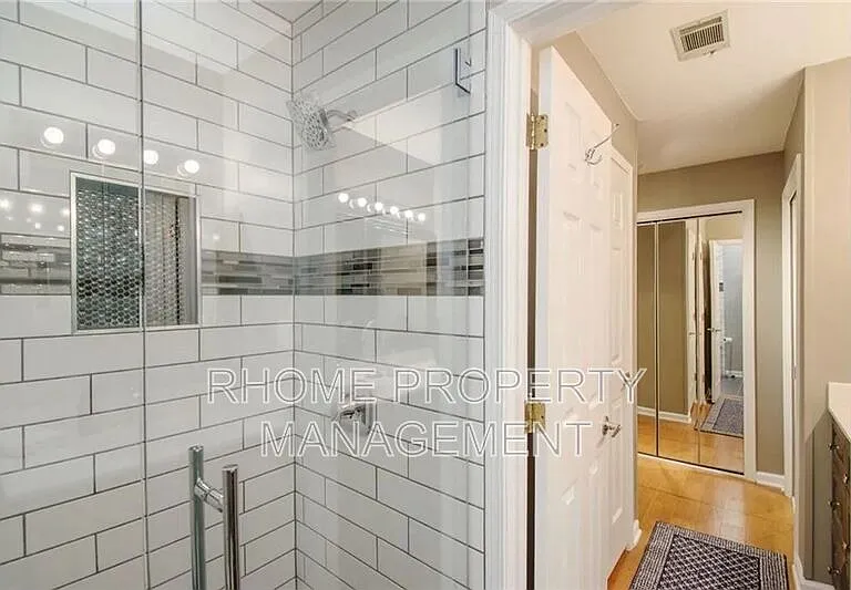 1418 Highland Bluff Dr SE — Photo 15