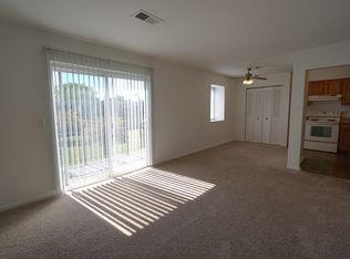 2813 Chrysler Dr #B-15, New Castle, IN 47362