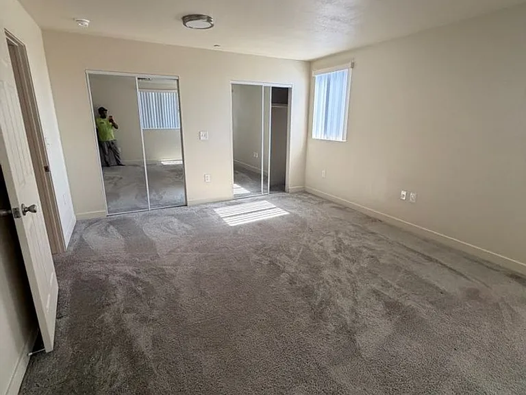3839 Woodlawn Ave — Photo 59