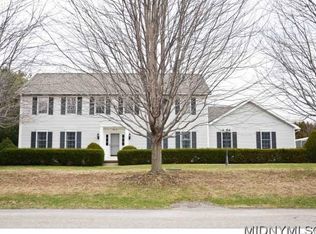 55 Oakwood Dr, New Hartford, NY 13413