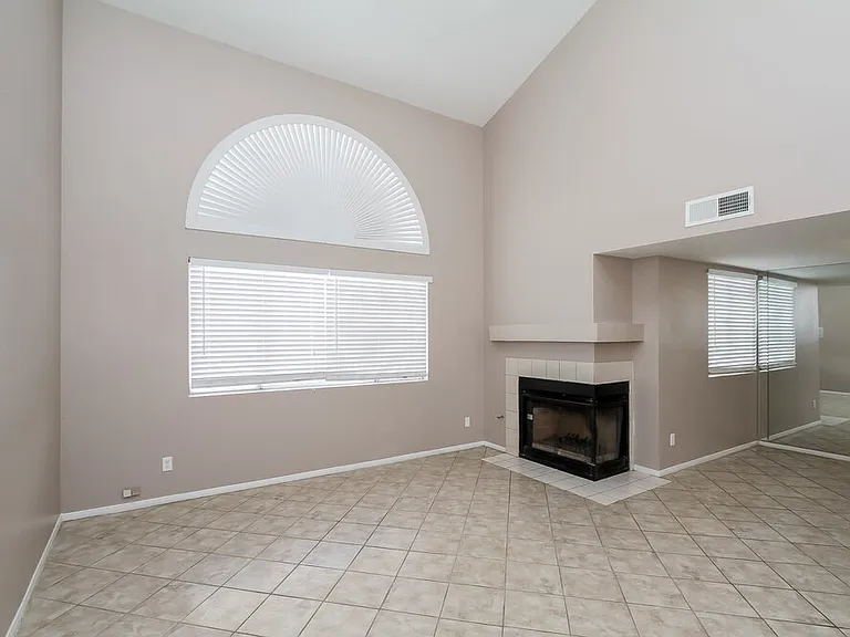 1605 Fig Palm Ct — Photo 3