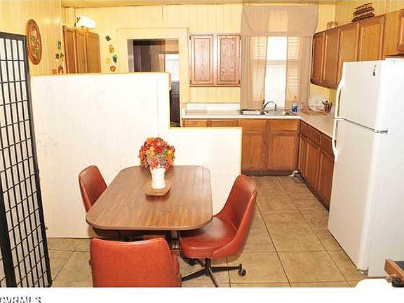 2nd image of 1434 Mechanicsville Tpke
