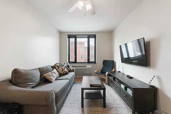 Rented by Compass | media 10