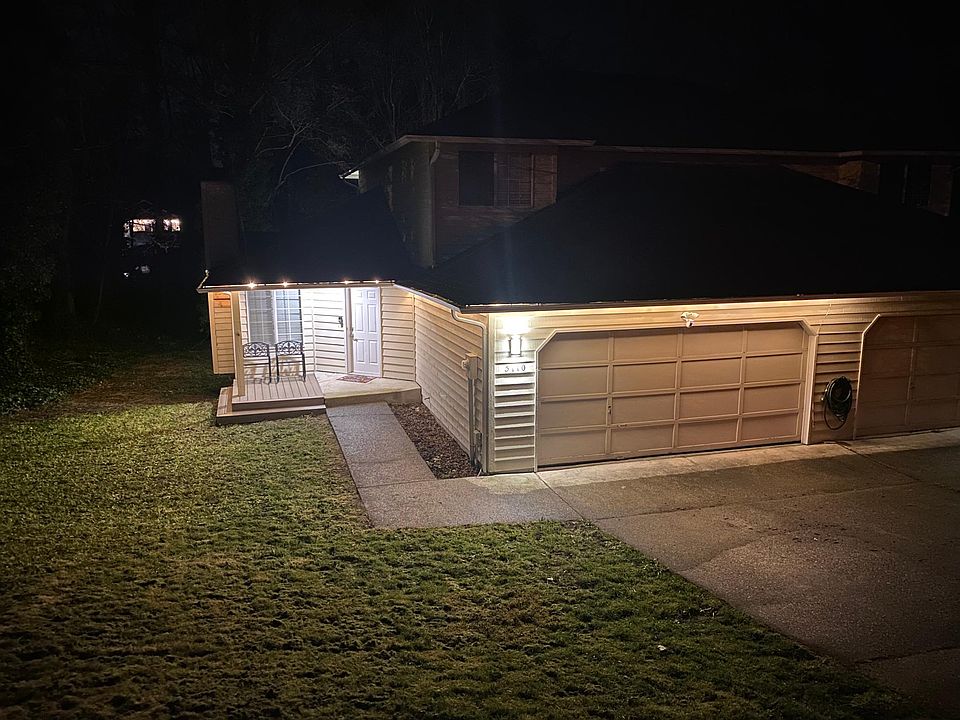 1st image of 5110 9th Ave NE