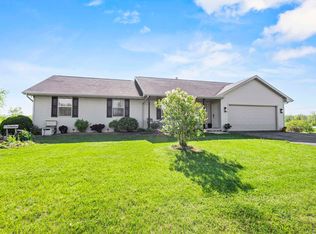 838 Poppy Ln, Little Suamico, WI 54141