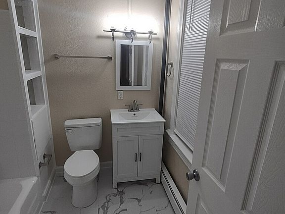 2nd image of 739 Stewart Ave APT 3