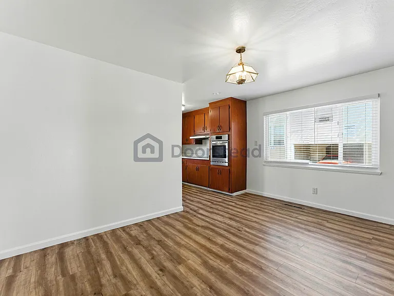 4339 Adeline St #B — Photo 13