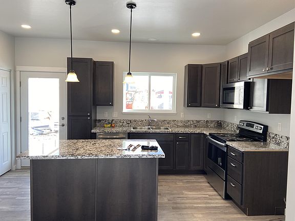 5th image of 1400 Westwood Cir #A