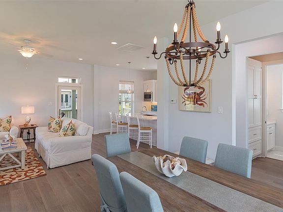 5th image of 11406 Starfish Ln