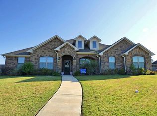 1004 Stone Bridge St, Mount Pleasant, TX 75455