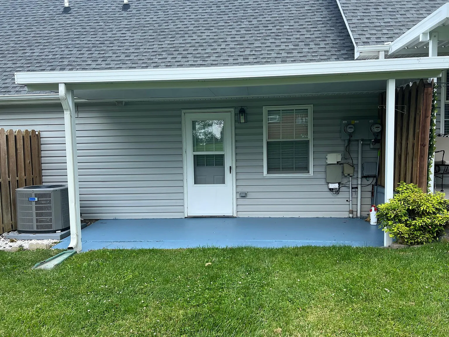 2 bed, 1470 sqft, $1,500 — Photo 2