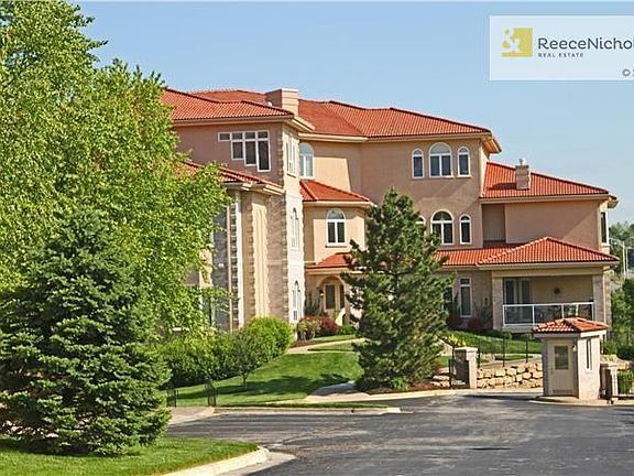 Altamira....a Gated Community