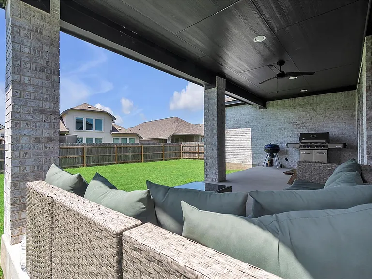 113 Lenera Dr — Photo 31