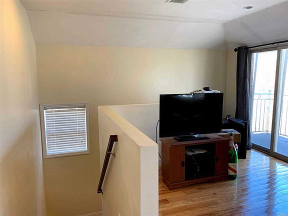 2nd image of 17028 Grand Central Pkwy #28-2-170