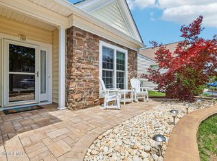 5 Montrose Ln, Manchester Township, NJ 08759