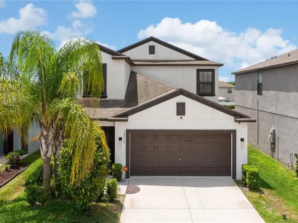 10216 Carloway Hills Dr, Wimauma, FL 33598