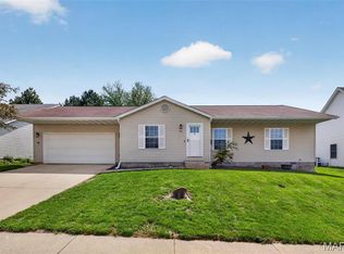 104 E Hunters Rdg, Valmeyer, IL 62295