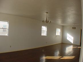 3rd image of 2917 McKinley Ave