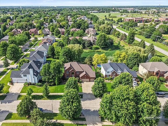 3rd image of 472 Arboretum Way