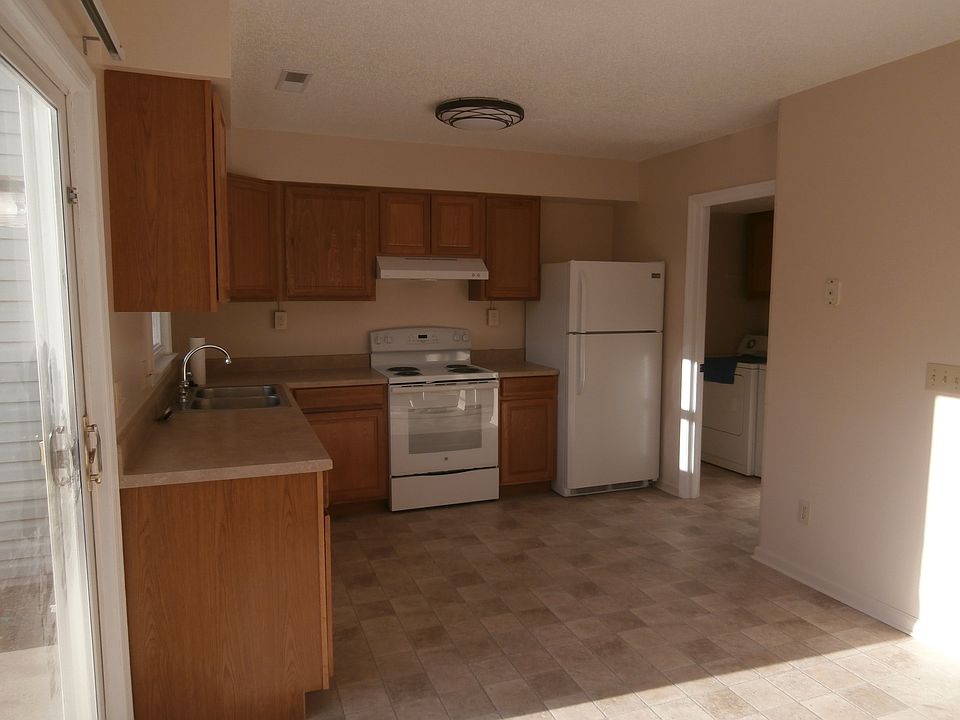 Kitchen, Laundry to right
