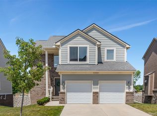 3923 Maple Ln, Auburn Hills, MI 48326