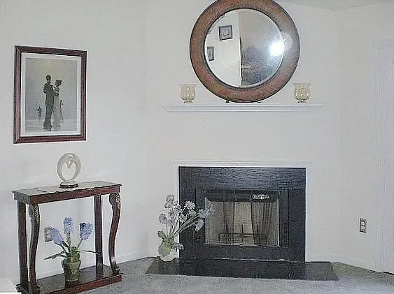 907 Pelham Square Way — Photo 3