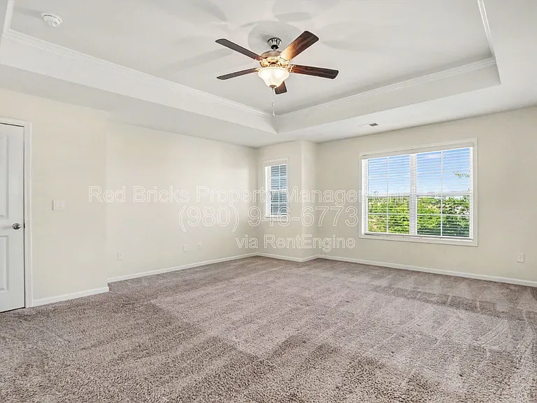 1569 Cambria Ct — Photo 21