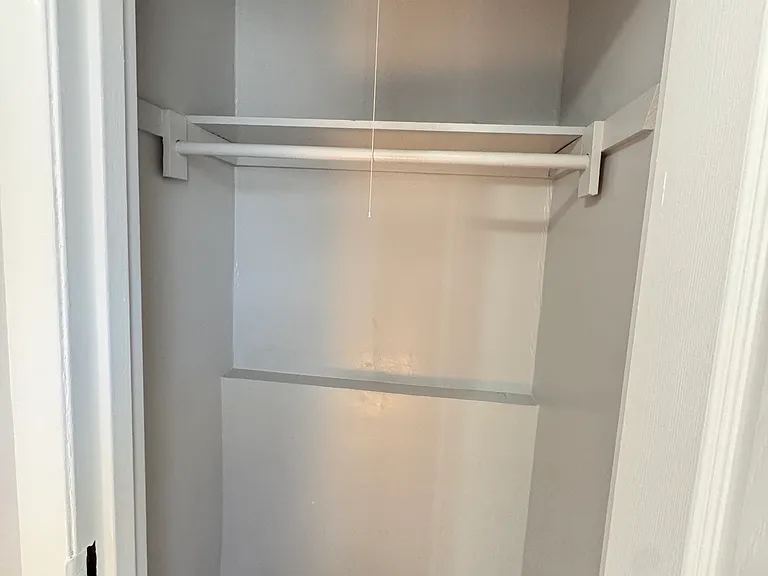 300 Jefferson Ave #1 — Photo 17