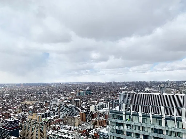 87 Peter St #Penthouse 209 — Photo 4