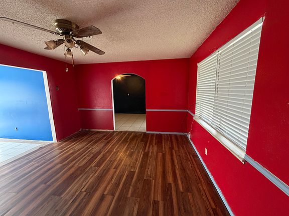2nd image of 1407 W 25th St