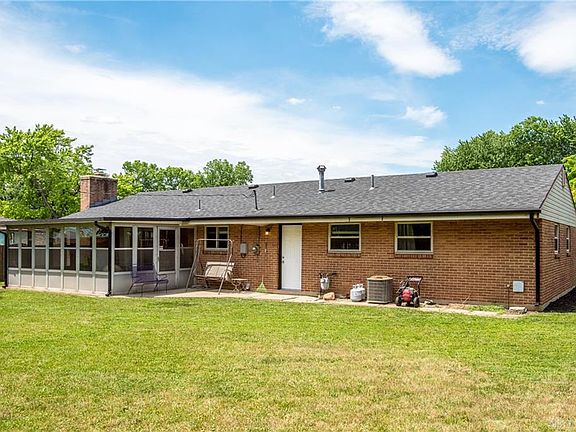5th image of 2844 Marigold Dr