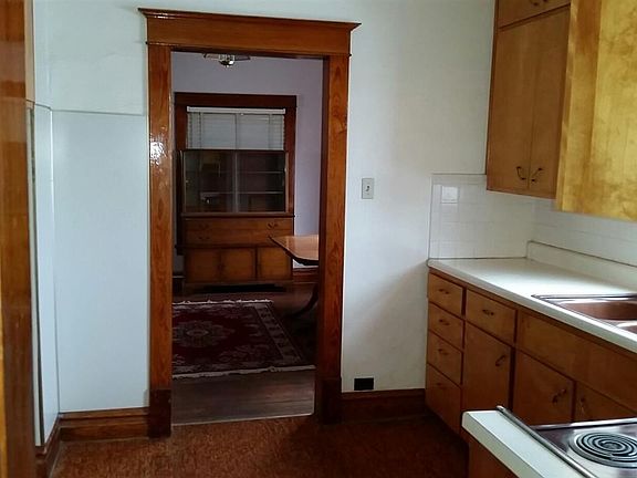 5th image of 115 N Nelson Ave
