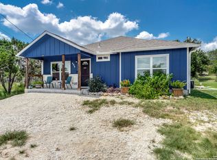 688 Stagecoach Trl, Spring Branch, TX 78070