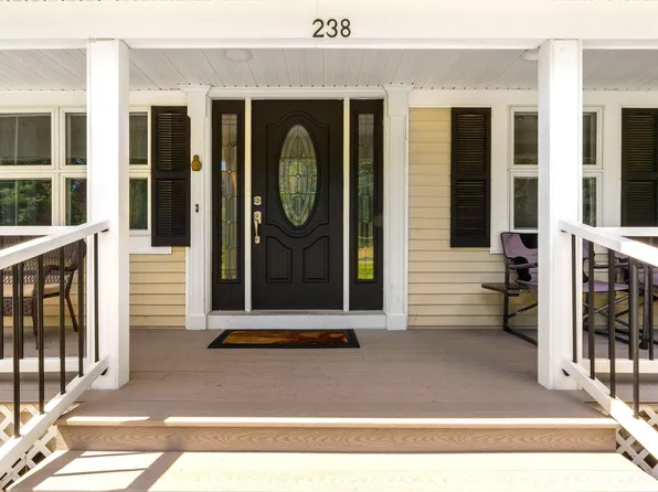 238 Chestnut St, Rehoboth, MA 02769
