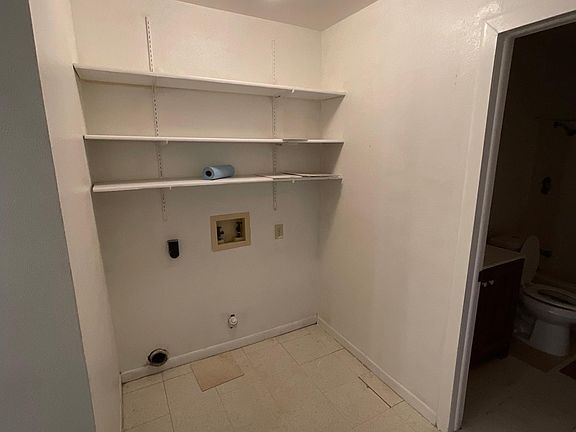 5th image of 1127 Fulton Ave #1