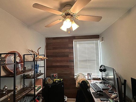 4th image of 9014 Wesleyan Rd