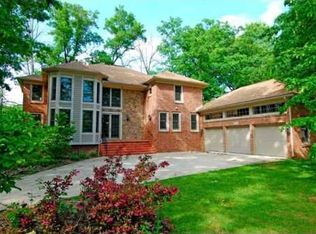9127 Moonlight Bay, Pinckney, MI 48169