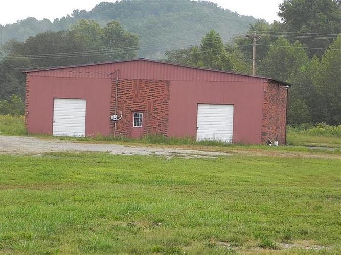 1st image of 1630 Highway 192 E
