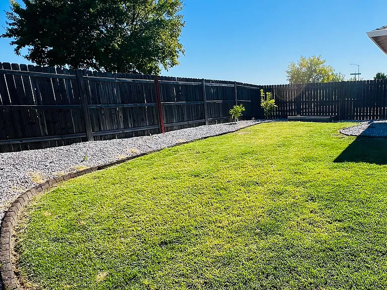2953 Bancroft Dr — Photo 24