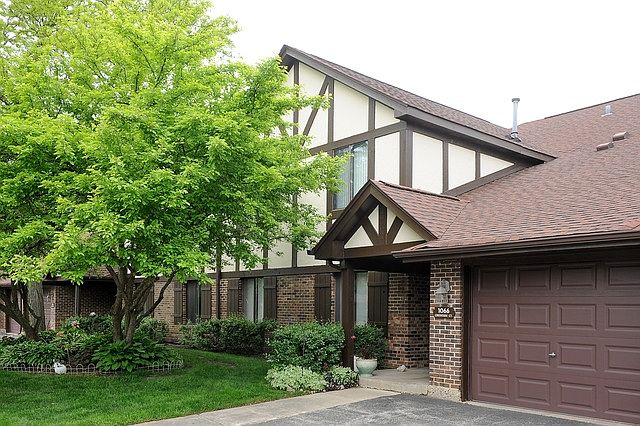 1st image of 1066 Creekside Ct APT 1A