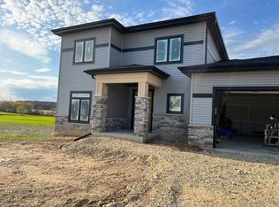 466 Robin Hl, Verona, WI 53593