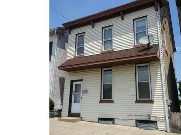 113 E 2nd St, Boyertown, PA 19512