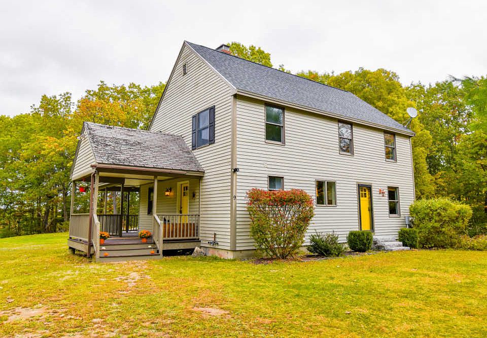 1st image of 9 Frog Pond Rd