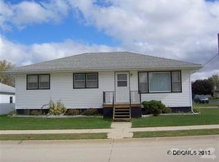 101 5th Ave NE, Farley, IA 52046