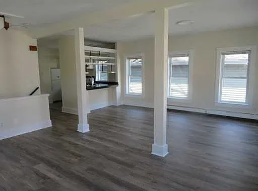 4 bed, $4,500 — Photo 2